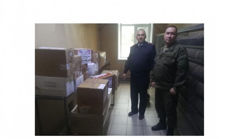 Сотрудники Госавтоинспекции приняли участие в отправке гуманитарной помощи